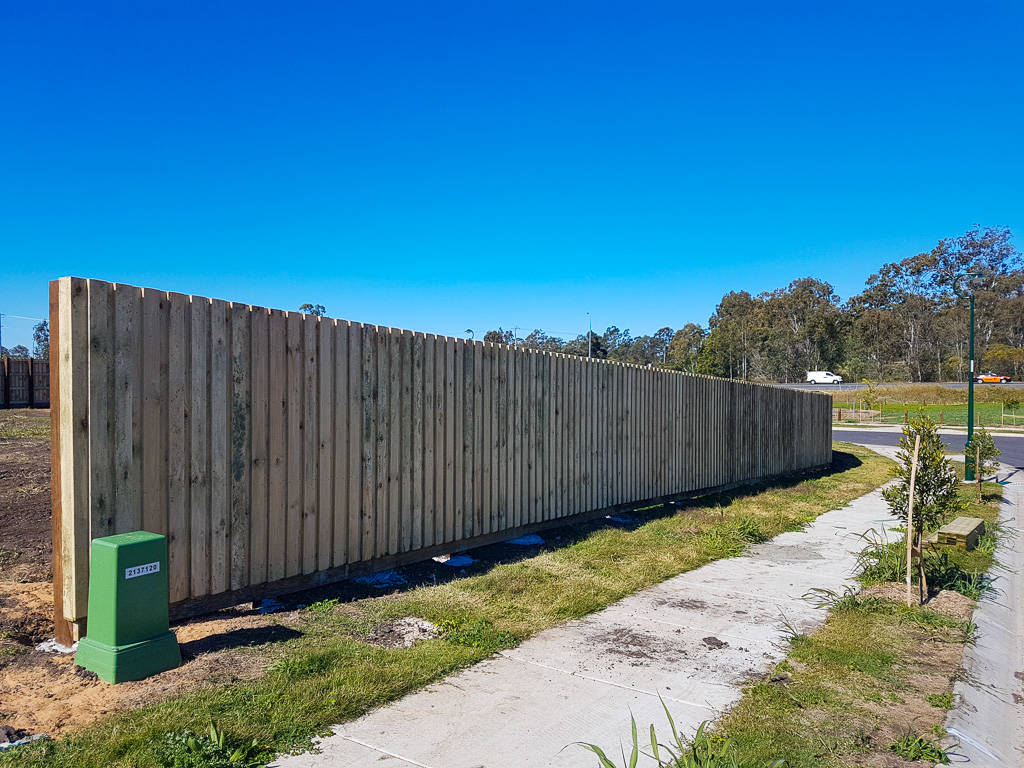 image of previous construction fencing job timber residential